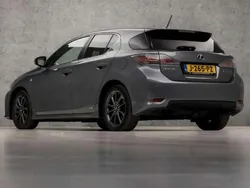 Grijs Gebruikt 2014 Lexus CT200h Executive Line Hatchback | € 11.950 (Eerlijke prijs)
