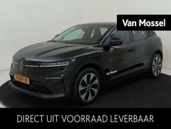 Zwart Nieuw 2025 Renault Mégane Evolution SUV | € 38.820 (Iets duurder)