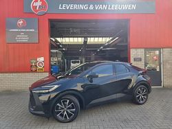 Zwart Nieuw 2025 Toyota C-HR SUV | € 37.500 (Super prijs)