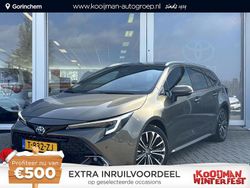 Oxyde bronze metallic (groen metallic) Gebruikt 2023 Toyota Corolla Edition Stationwagen | € 31.900 (Duur)