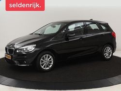 Zwart Gebruikt 2017 BMW 218 Executive Stationwagen | € 13.400 (Goede deal)