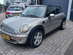 Beige Gebruikt 2006 Mini Cooper Hatchback | € 3.350 (Eerlijke prijs)