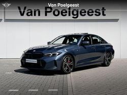 Arctic race blue metallic (c4f) (blauw metallic) Gebruikt 2025 BMW 320 M Sport Sedan | € 59.900