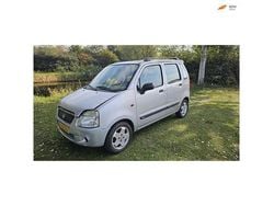Grijs Gebruikt 2002 Suzuki Wagon R Hatchback | € 1.150 (Eerlijke prijs)