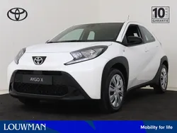 Wit Gebruikt 2024 Toyota Aygo Play Hatchback | € 16.950 (Goede deal)