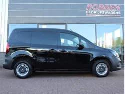 Zwart Gebruikt 2023 Renault Kangoo Komfort MPV | € 16.850 (Goede deal)