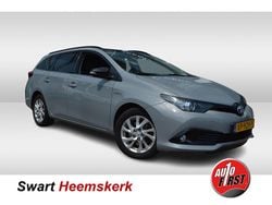 Grijs Gebruikt 2019 Toyota Auris Plus Stationwagen | € 19.950 (Iets duurder)