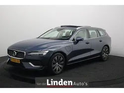 Blauw Gebruikt 2021 Volvo V60 R-Design Stationwagen | € 31.950 (Eerlijke prijs)
