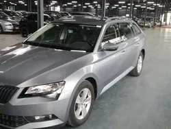 Grijs Gebruikt 2018 Skoda Superb Business Line Stationwagen | € 18.950 (Super prijs)
