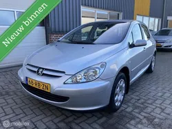 Grijs Gebruikt 2005 Peugeot 307 Premium Hatchback | € 2.149 (Iets duurder)