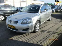 Grijs Gebruikt 2007 Toyota Avensis Terra Stationwagen | € 1.749 (Iets duurder)