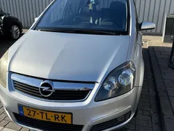 Zilver Gebruikt 2006 Opel Zafira Executive MPV | € 1.800