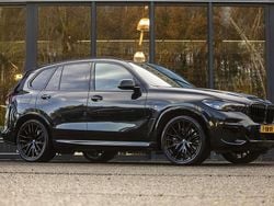 Zwart Gebruikt 2023 BMW X5 Executive SUV | € 62.950 (Goede deal)