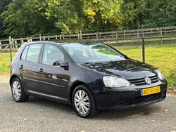 Zwart Gebruikt 2007 VW Golf V Hatchback | € 2.450 (Eerlijke prijs)