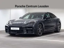 Grijs, metallic lak Nieuw 2024 Porsche Panamera Turbo Sedan | € 262.969