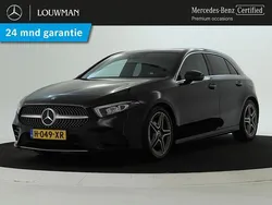 Donker kosmoszwart metaalkleur metallic Gebruikt 2020 Mercedes A180 Business Hatchback | € 26.950 (Eerlijke prijs)