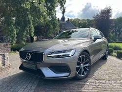Grijs Gebruikt 2021 Volvo V60 Momentum Stationwagen | € 27.944