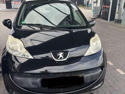 Zwart Gebruikt 2008 Peugeot 107 Hatchback | € 1.850 (Eerlijke prijs)