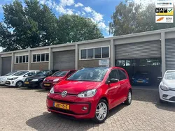 Rood Gebruikt 2019 VW up! high up! Hatchback | € 10.995 (Eerlijke prijs)