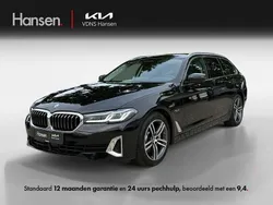 Zwart Gebruikt 2022 BMW 520 Executive Stationwagen | € 35.945 (Goede deal)
