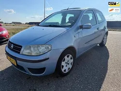 Blauw Gebruikt 2003 Fiat Punto Dynamic Hatchback | € 1.275 (Eerlijke prijs)