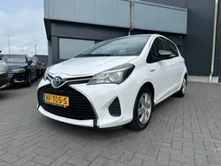 Wit Gebruikt 2016 Toyota Yaris Hatchback | € 10.850 (Super prijs)