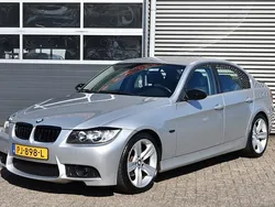 Grijs Gebruikt 2006 BMW 325 Sedan | € 5.440 (Eerlijke prijs)