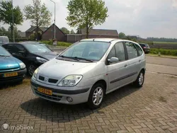 Grijs Gebruikt 2000 Renault Scénic MPV | € 895 (Eerlijke prijs)