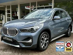 Grijs, metallic lak Gebruikt 2020 BMW X1 Sport Line SUV | € 25.900 (Eerlijke prijs)