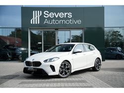 Wit Gebruikt 2025 BMW 120 M Sport Hatchback | € 36.888 (Eerlijke prijs)