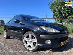 Zwart Gebruikt 2002 Peugeot 206 CC Cabriolet | € 1.500 (Eerlijke prijs)