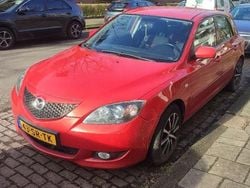 Gebruikt 2006 Mazda 3 Exclusive Sedan | € 2.490 (Eerlijke prijs)