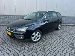 Zwart Gebruikt 2007 Ford Focus Ambiente Stationwagen | € 1.850 (Goede deal)