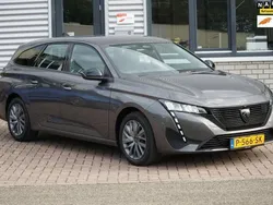 Grijs, metallic lak Gebruikt 2022 Peugeot 308 Stationwagen | € 16.850 (Eerlijke prijs)