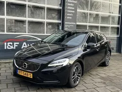 Zwart Gebruikt 2017 Volvo V40 Stationwagen | € 14.890 (Duur)