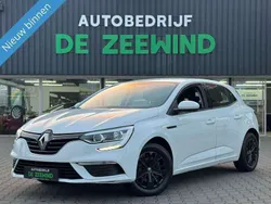 Wit Gebruikt 2017 Renault Mégane IV Zen Hatchback | € 8.899 (Goede deal)