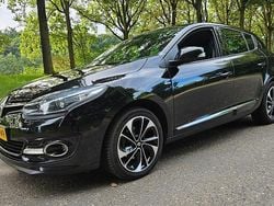 Zwart Gebruikt 2015 Renault Mégane III Bose Edition Hatchback | € 4.950 (Super prijs)
