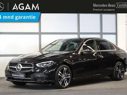 Zwart Gebruikt 2024 Mercedes C300e Luxury Sedan | € 51.450 (Eerlijke prijs)