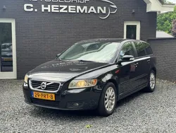 Zwart, metallic lak Gebruikt 2008 Volvo V50 Momentum Stationwagen | € 2.444 (Eerlijke prijs)