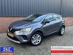 Grijs Gebruikt 2023 Renault Captur Evolution SUV | € 18.745 (Goede deal)