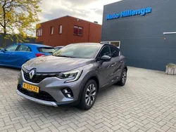 Grijs Gebruikt 2021 Renault Captur Intens SUV | € 19.500 (Iets duurder)