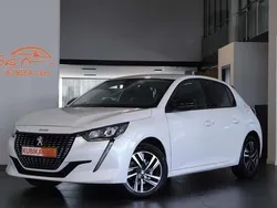 Wit Gebruikt 2022 Peugeot 208 Allure Hatchback | € 14.399 (Super prijs)
