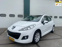 Wit Gebruikt 2013 Peugeot 207 Access Hatchback | € 4.425 (Iets duurder)