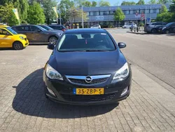 Zwart Gebruikt 2012 Opel Astra Sport Hatchback | € 3.300 (Goede deal)