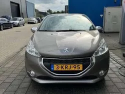 Gebruikt 2013 Peugeot 208 Allure Hatchback | € 3.750 (Goede deal)