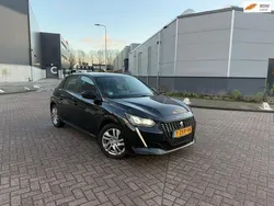 Zwart, metallic lak Gebruikt 2020 Peugeot 208 Hatchback | € 10.899 (Super prijs)