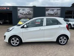 Wit Gebruikt 2014 Kia Picanto Comfort Hatchback | € 3.995 (Eerlijke prijs)