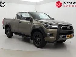 Groen Gebruikt 2022 Toyota HiLux Pickup | € 38.999 (Goede deal)