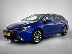 Blauw Gebruikt 2025 Toyota Corolla Hybrid Stationwagen | € 32.450 (Eerlijke prijs)