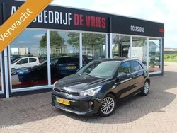 Zwart Gebruikt 2018 Kia Rio Hatchback | € 10.950